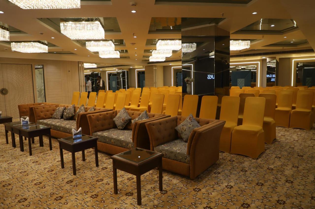 The Royal Class Hotel Gwalior Exterior foto