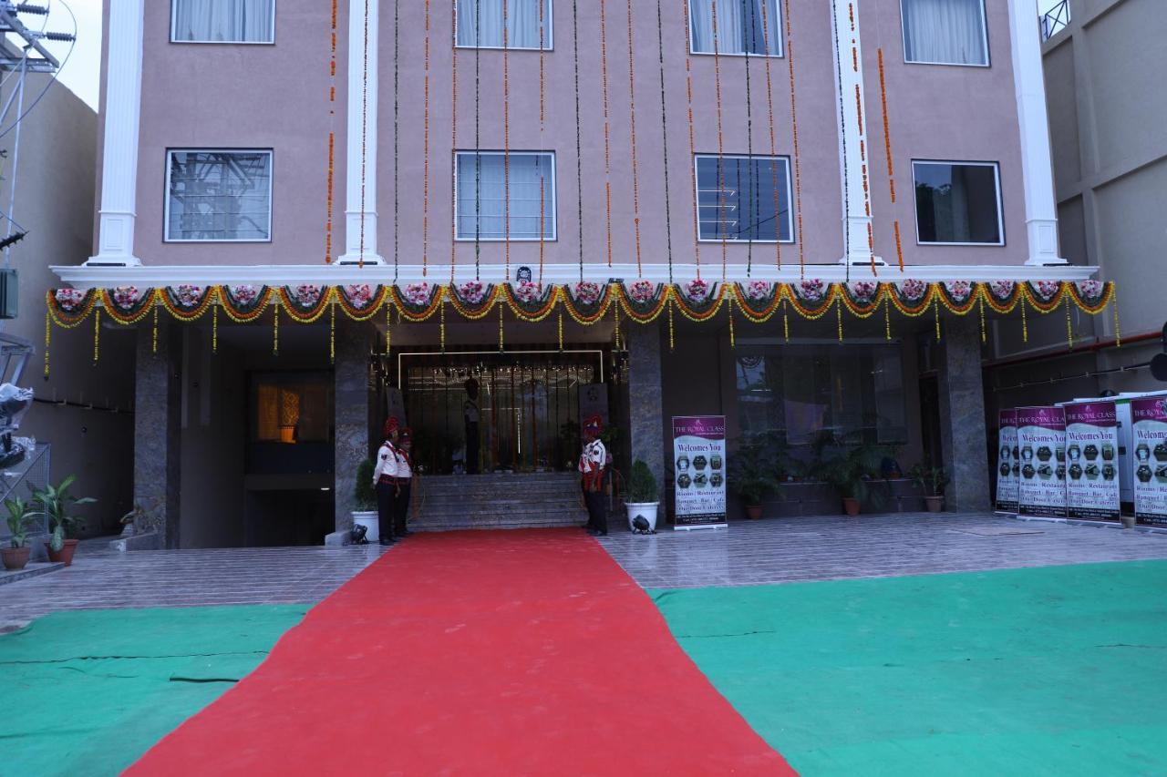 The Royal Class Hotel Gwalior Exterior foto