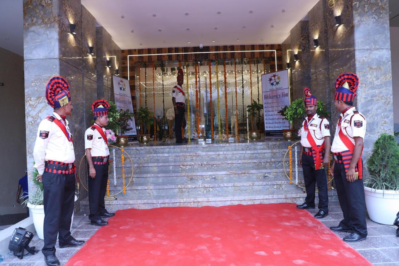 The Royal Class Hotel Gwalior Exterior foto