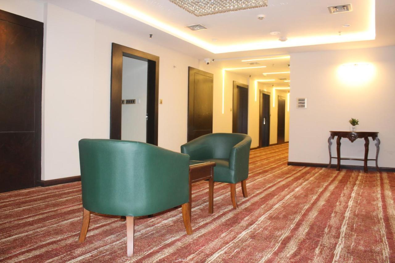 The Royal Class Hotel Gwalior Exterior foto