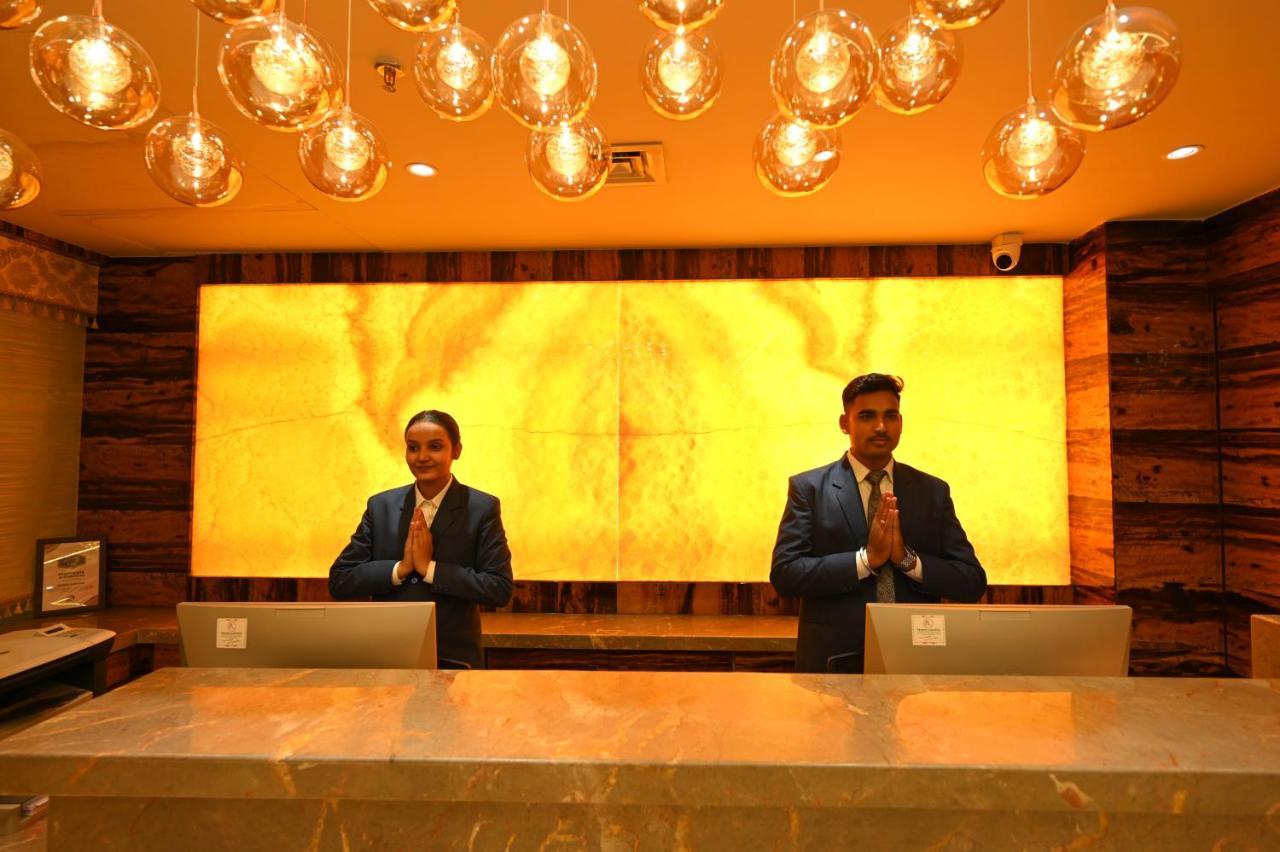 The Royal Class Hotel Gwalior Exterior foto