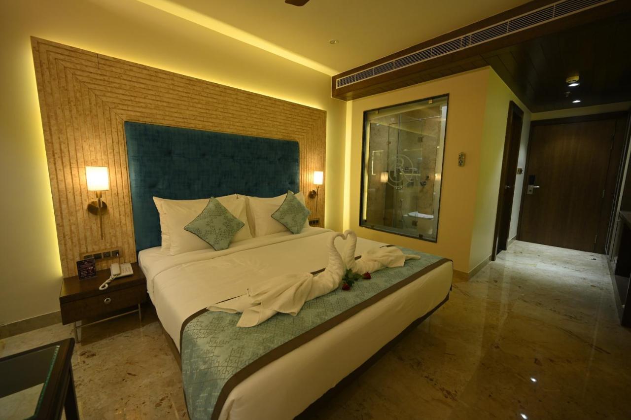 The Royal Class Hotel Gwalior Exterior foto